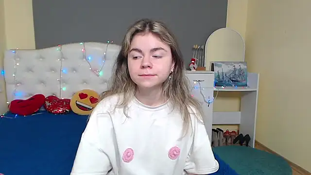 TinaRedly live sex cam