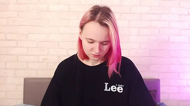 Ericha_Stone's cam snapshot