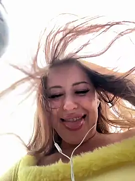 AndreaMood live sex cam