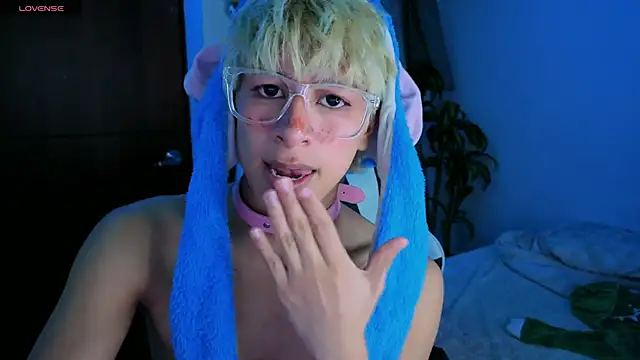 taichi_bluy live sex cam