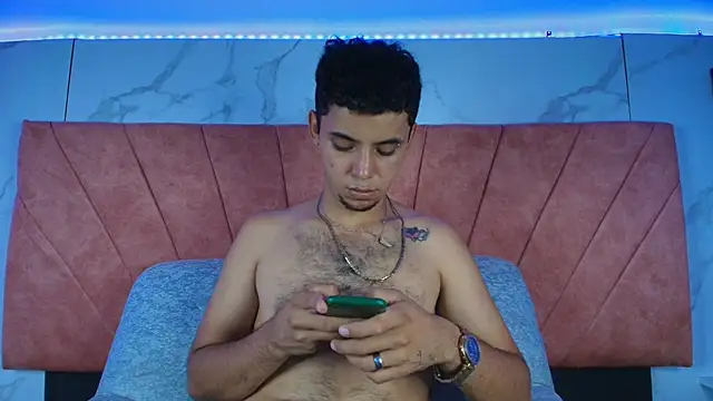 HellAndDante_'s cam snapshot