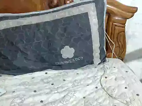 Maika_2k's cam snapshot