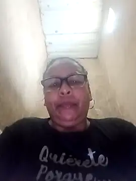 DioxaHot7's cam snapshot