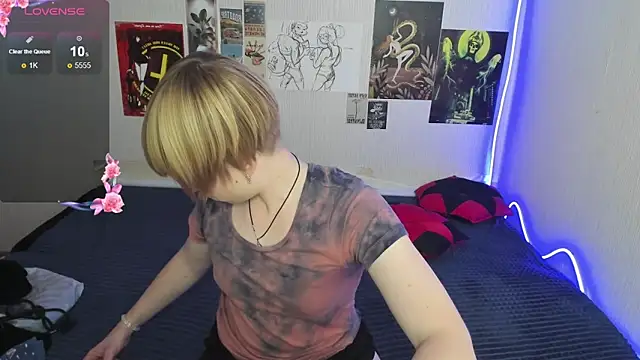 Cattie_w_'s cam snapshot