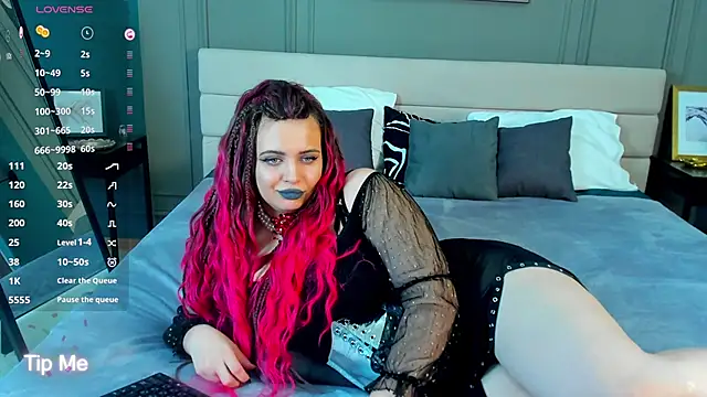 Miss_Maya_Mils's cam snapshot