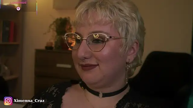 Ximenna_Cruz's cam snapshot