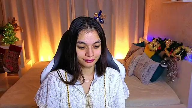 Leila_Hefner's cam snapshot