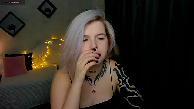 shadow__purrr's cam snapshot