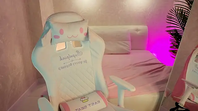 bella_li__'s cam snapshot