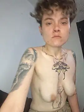 megan_cr's cam snapshot