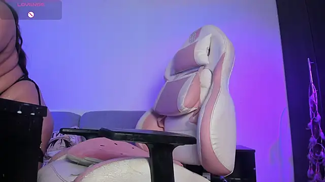 Gaby_Miller22 live sex cam