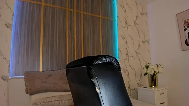 IsabellaAllen live sex cam