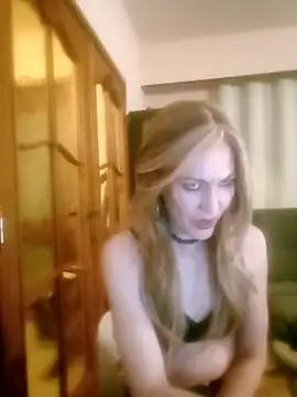 ShyGirlV live sex cam