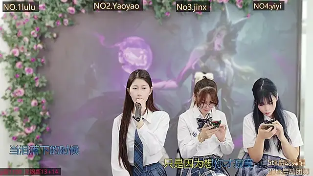 DogdogSM live sex cam