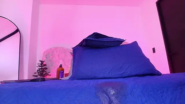 naomi_kyse live sex cam