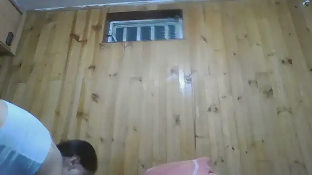 Roselingalvis13's cam snapshot