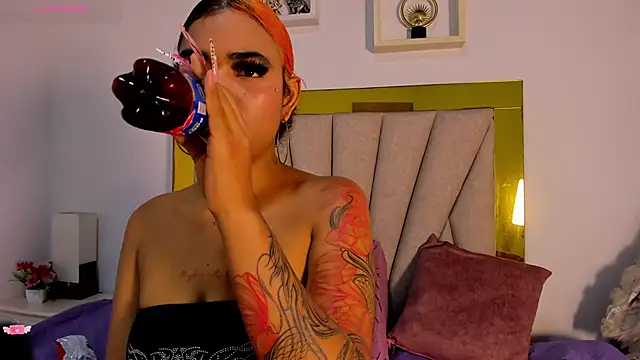 vahiolet_fuentes's cam snapshot