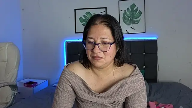 scarlett_widow_'s cam snapshot