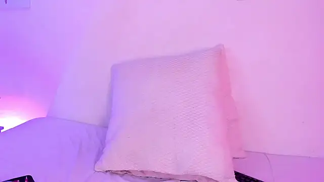 BianncaRibeiro's cam snapshot