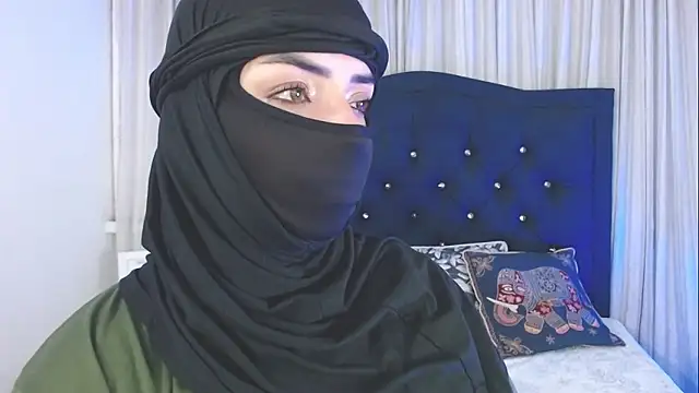 Uzra_hayed live sex cam