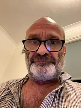 Shyboy817 live sex cam