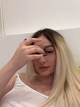 mollyxxx live sex cam