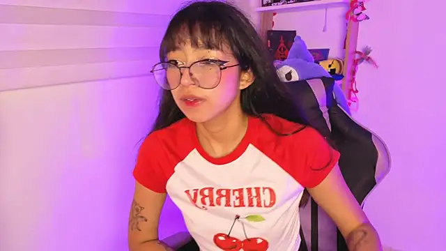 Yommi_Winx's cam snapshot