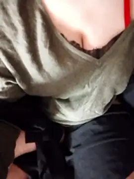 TheQueen_fire's cam snapshot