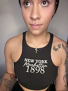 Isabella-Teen's cam snapshot