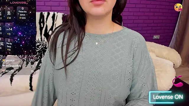 GlowMimi's cam snapshot