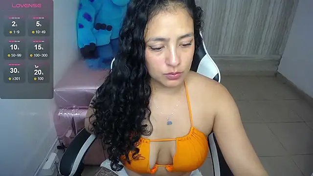 tamara_brown_t's cam snapshot