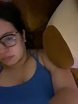 Emily_Taylor2's cam snapshot