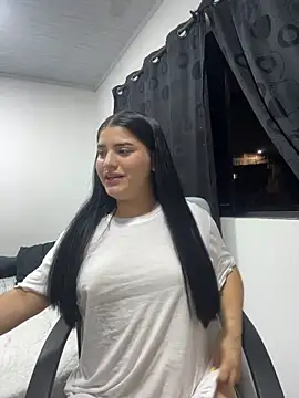 pareja_curiosa19's cam snapshot