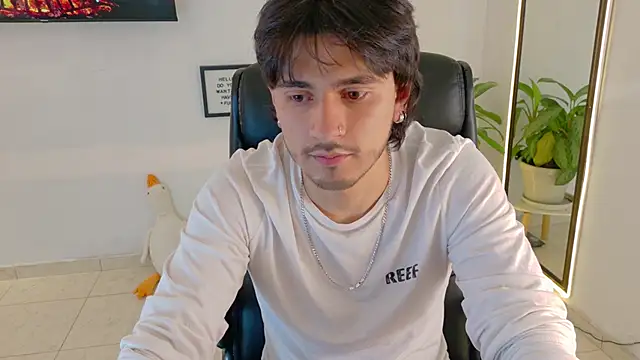 Elian_savoy live sex cam