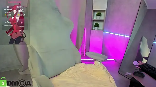 Ruth_Oliver's cam snapshot