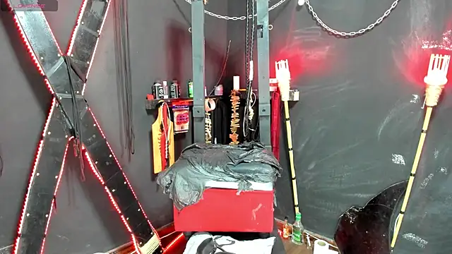 Mazmorra_PunishmentBDSM live sex cam