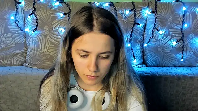 MaggieCake live sex cam