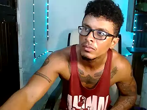 bigblackmen117uncs's cam snapshot