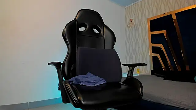 Petesevans live sex cam