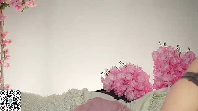 AmiLewis live sex cam