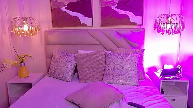 kendalFox_'s cam snapshot