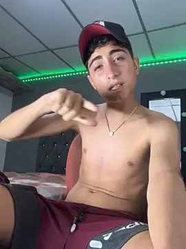 MathieuAGT live sex cam