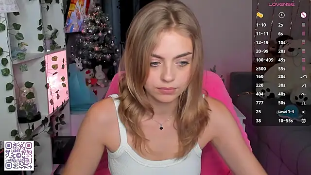 Kira_Mo0n live sex cam