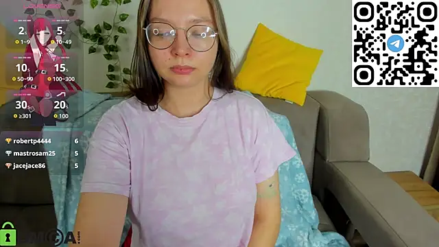 Nuura_Moore's cam snapshot