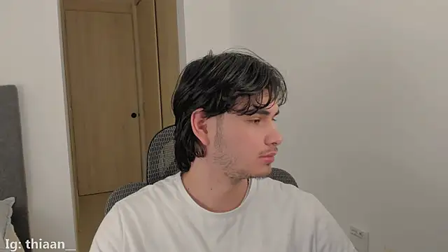 thiaann live sex cam