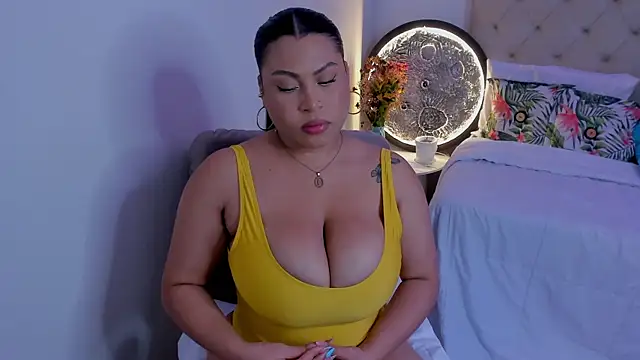 Helleamazing's cam snapshot