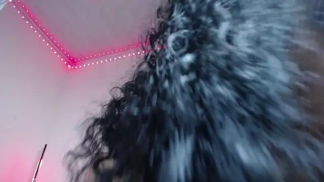 Kristynsmith's cam snapshot