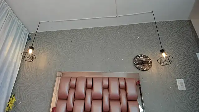 KOURTNEY--'s cam snapshot