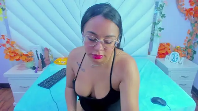 _Violeta_18's cam snapshot