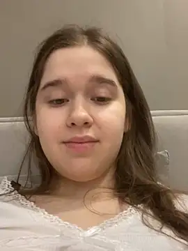 HornyGirlH live sex cam